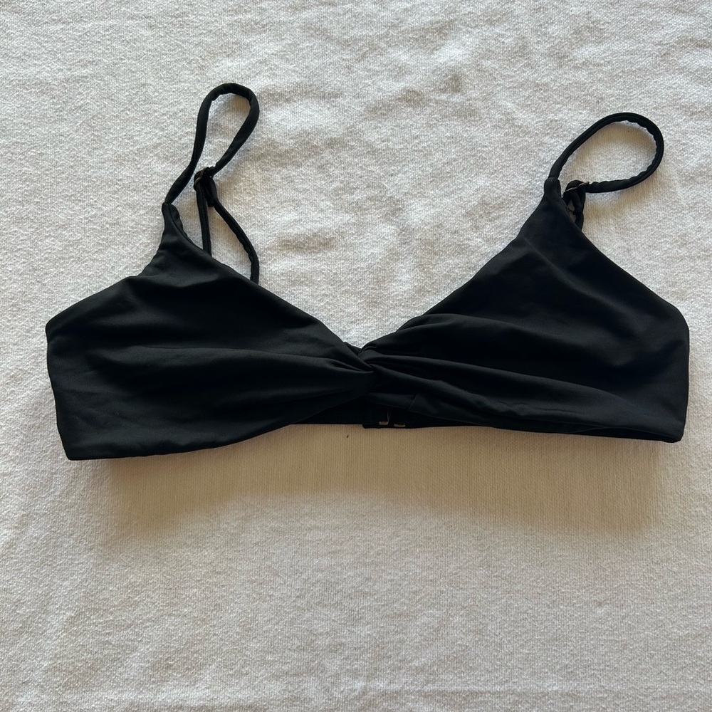 O’Neil Malibu Bralette Bikini Top (1/2)